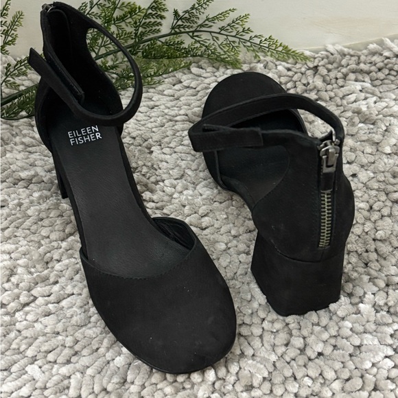 EILEEN FISHER Woman Ankle Strap Pumps Size: 7 - Picture 1 of 6